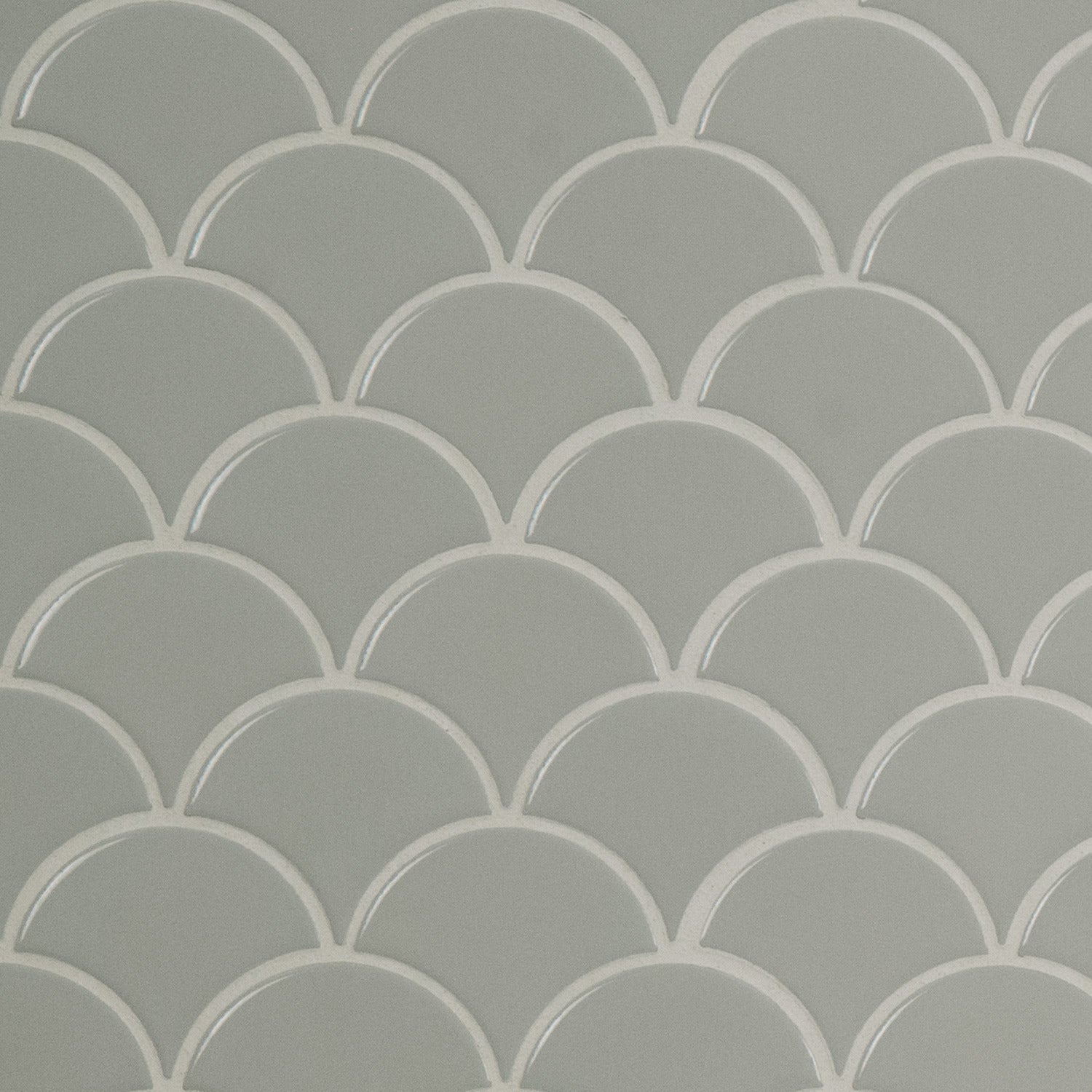 GRAY SCALLOP GLOSSY 6MM