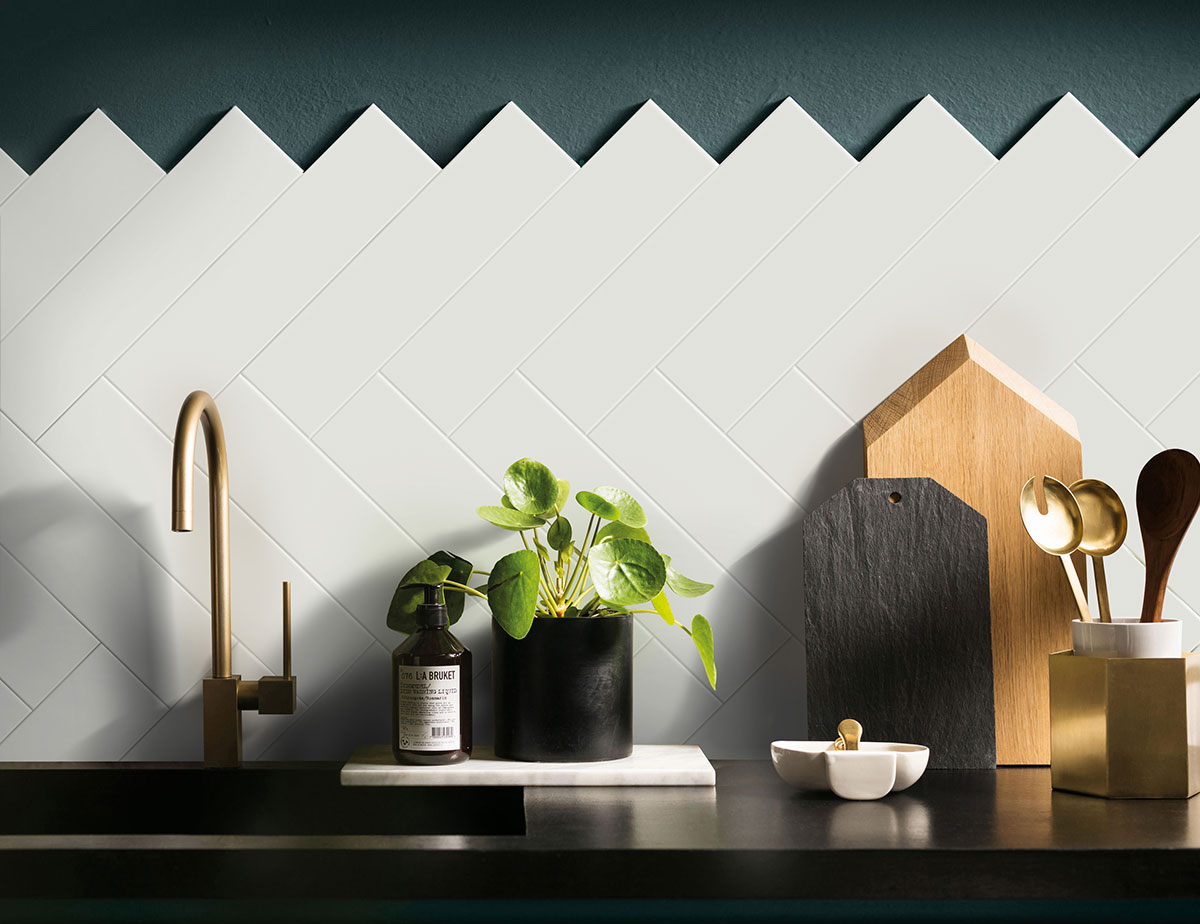 Metro White 4X16 Single Bullnose Glossy - Image 2